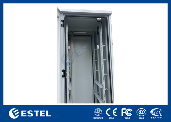 2.5mm Aluminium Outdoor Telecom Cabinet 43U Perlengkapan Lapisan Dengan LED
