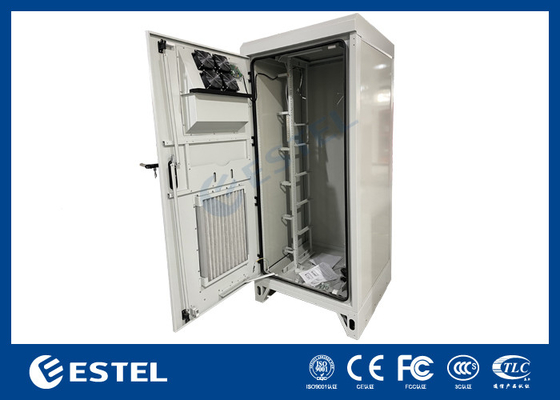 Lemari peralatan luar ruangan terintegrasi dengan sistem daya rectifier dan sistem ventilasi cerdas